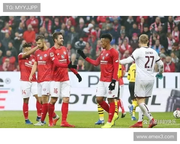 拜仁防线问题持续暴露,近期表现波动已对球队稳定性形成制约 拜仁防线问题持续暴露,近期表现波动已对球队稳定性形成制约