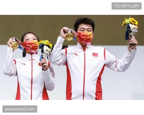 庞伟居然一天能做到别人一个月睡觉量，普通人根本想象不到那生活节奏